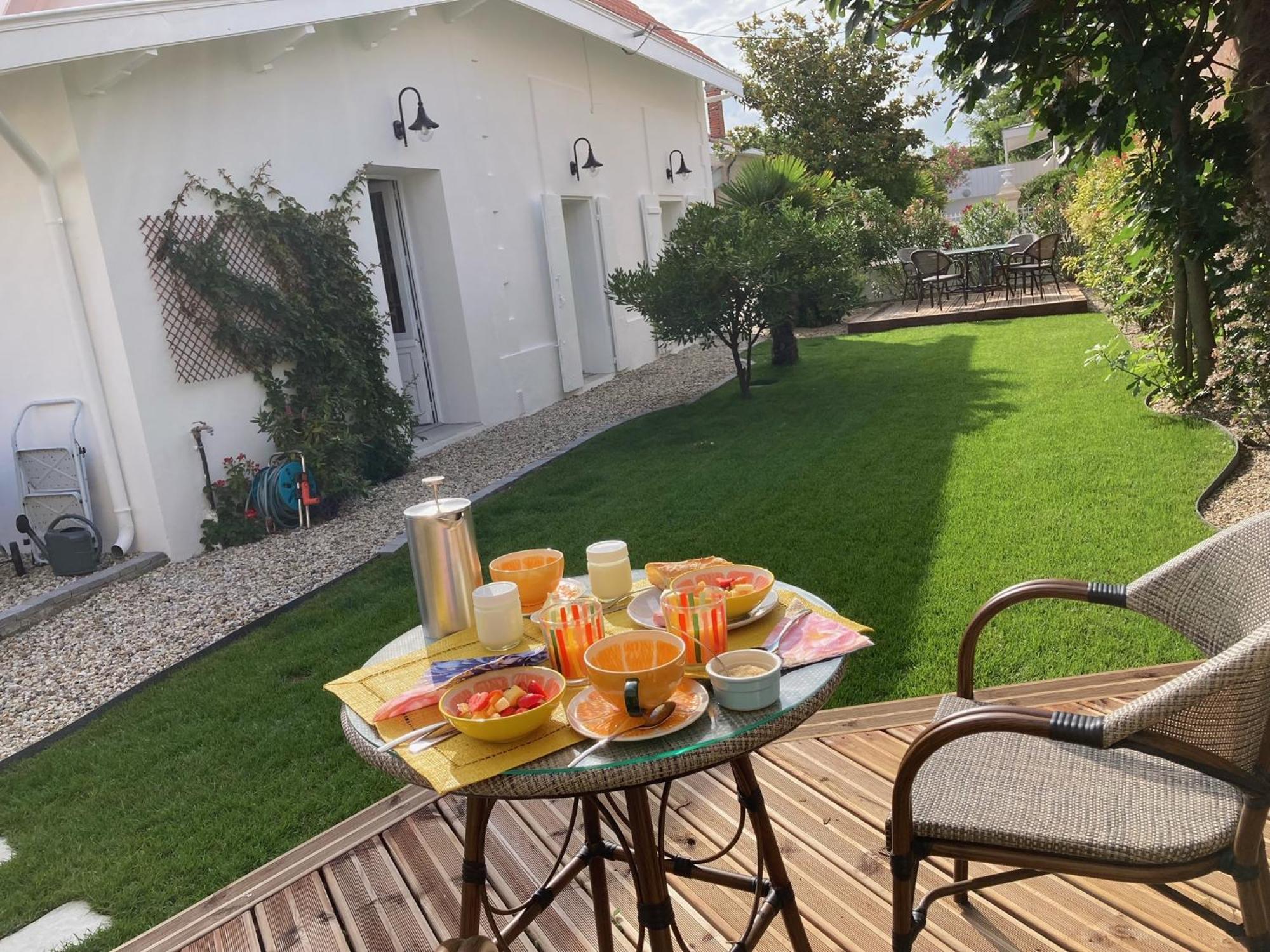 23 Hotell Soulac-sur-Mer Exteriör bild